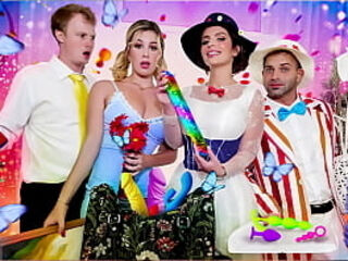 Magical Merry Mary&#039_s Poppin Pussy - Alexa Payne, Ashley Alexander, JImmy Michaels, Nicky Rebel