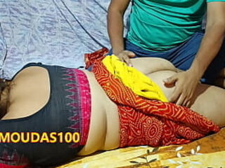 Newly married Desi Wife Nisha in Sharee - Sexy Body Massage